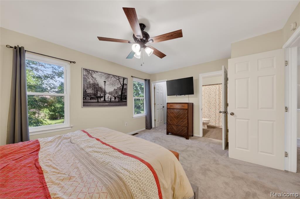 451 Lansdowne Drive, Westland, MI — Photo 23
