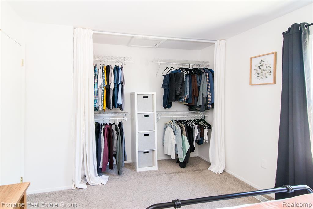 24606 BASHIAN Drive, Novi, MI — Photo 16