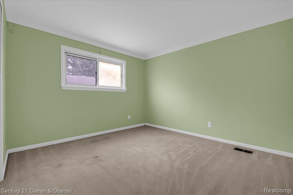 5965 Berwyn Street, Dearborn Heights, MI 48127 — Photo 14
