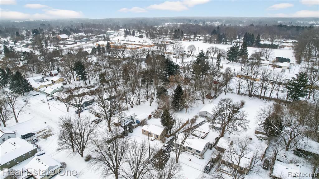 3267 Mills Acres Street, Flint, MI 48506 — Photo 37