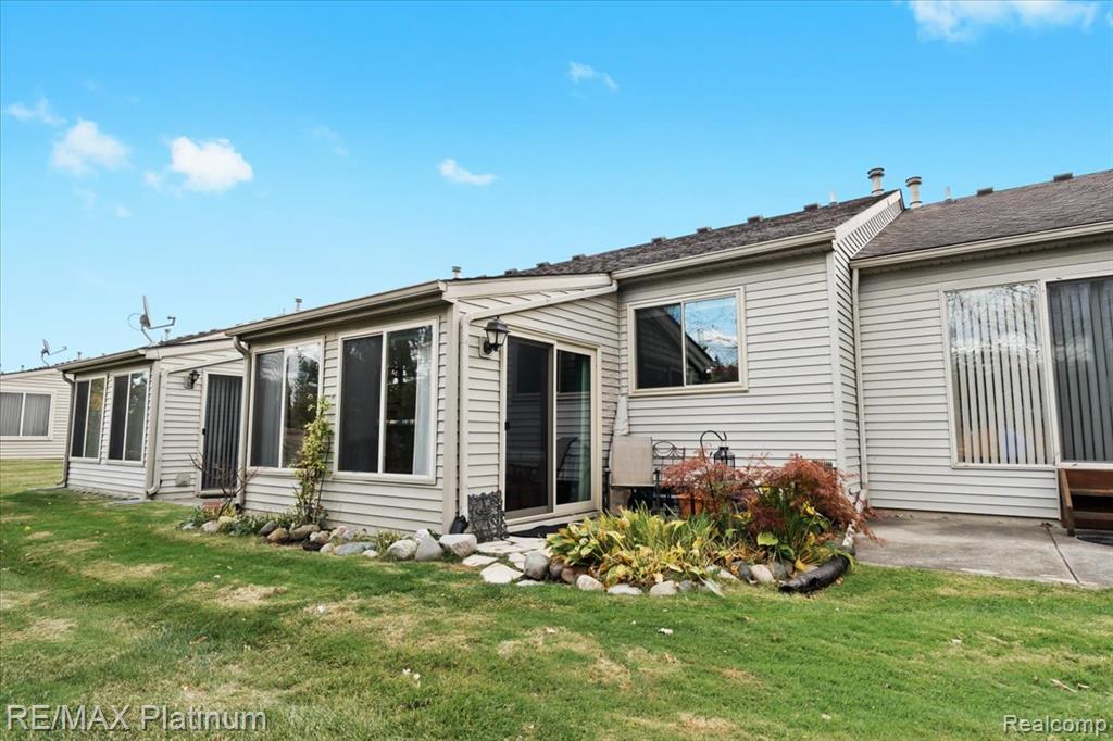 62180 Arlington Circle, 5, South Lyon, MI 48178 — Photo 27
