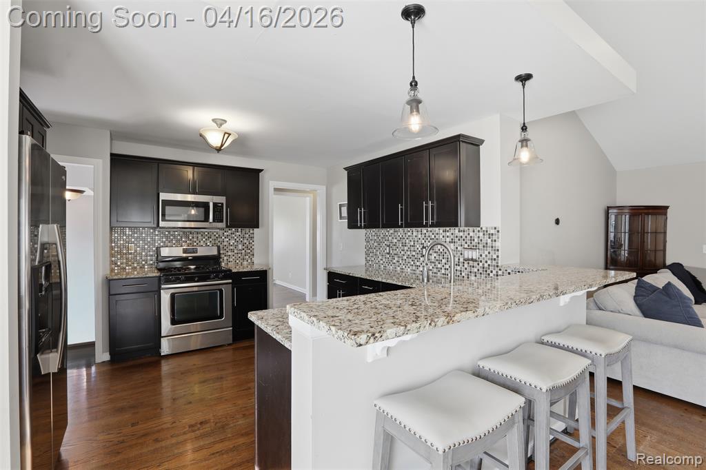 4350 Mandalay Avenue, Royal Oak, MI 48073 — Photo 10