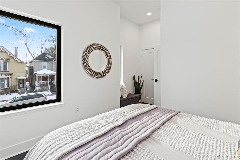 5226 AVERY Street, 5, Detroit, MI 48208 — Photo 12