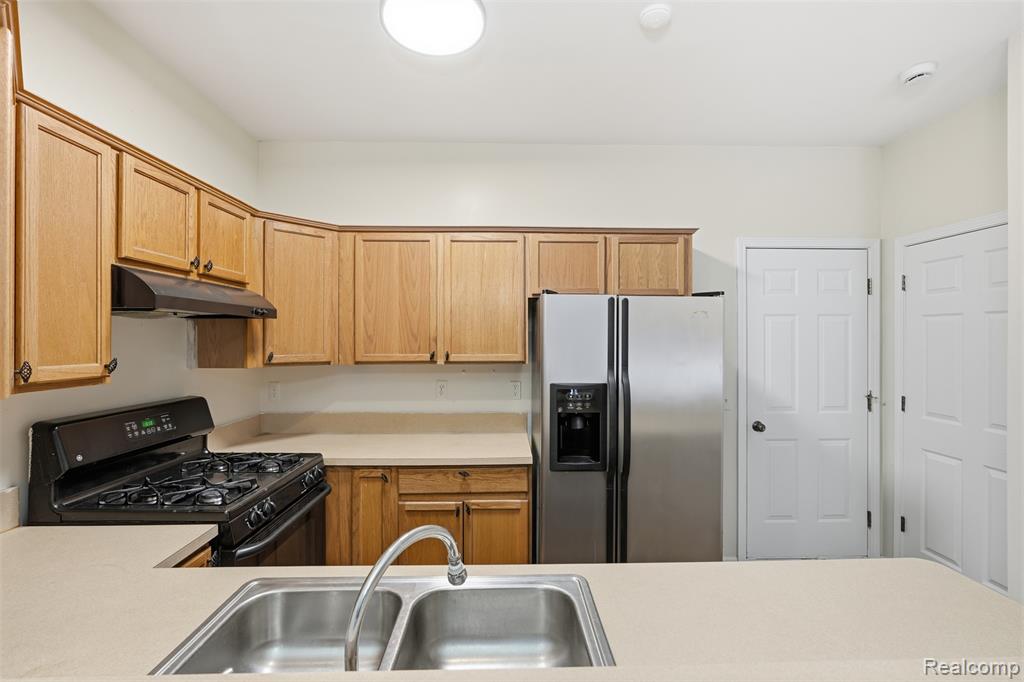 41260 Maplewood Drive, 5, Canton, MI 48187 — Photo 12