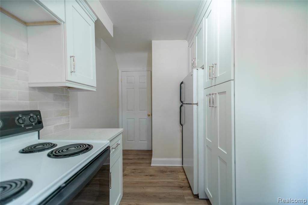 502 W Houstonia Avenue, Royal Oak, MI 48073 — Photo 9