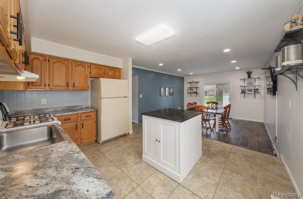 40137 Walter Drive, Sterling Heights, MI 48310 — Photo 18