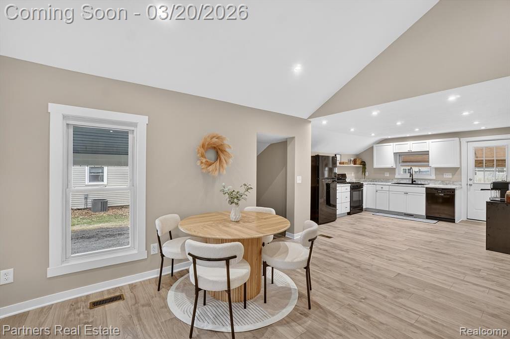 718 W Grand River Avenue, Williamston, MI 48895 — Photo 10