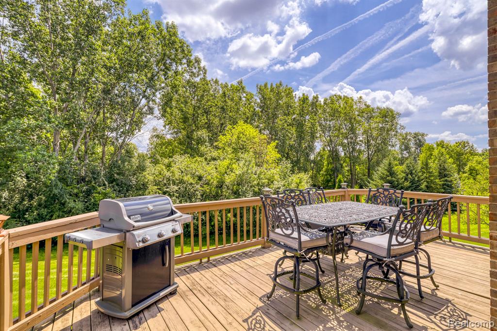 13648 EATON Drive, Plymouth, MI 48170 — Photo 37