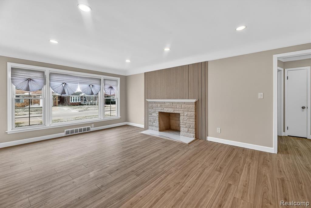 17314 Collinson Avenue, Eastpointe, MI 48021 — Photo 8