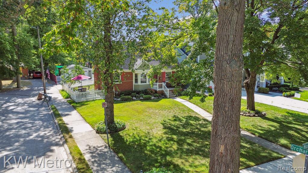 903 Hickory Avenue, Royal Oak, MI 48073 — Photo 40