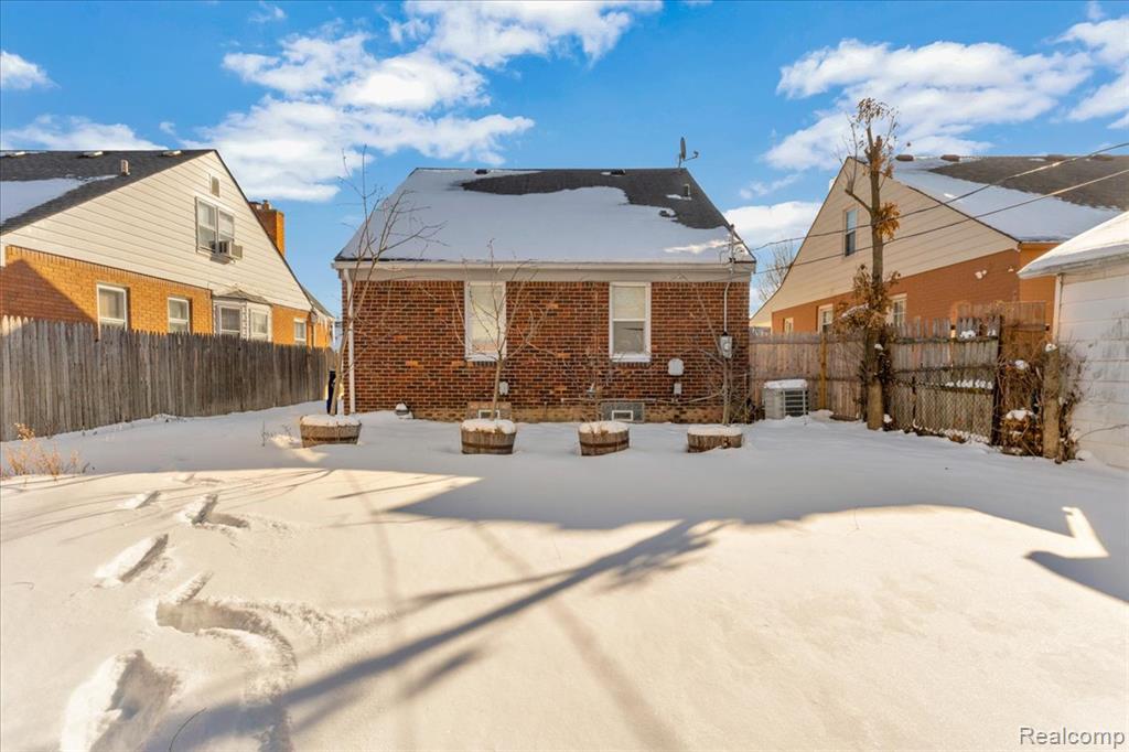 11873 Roxbury Street, Detroit, MI 48224 — Photo 30