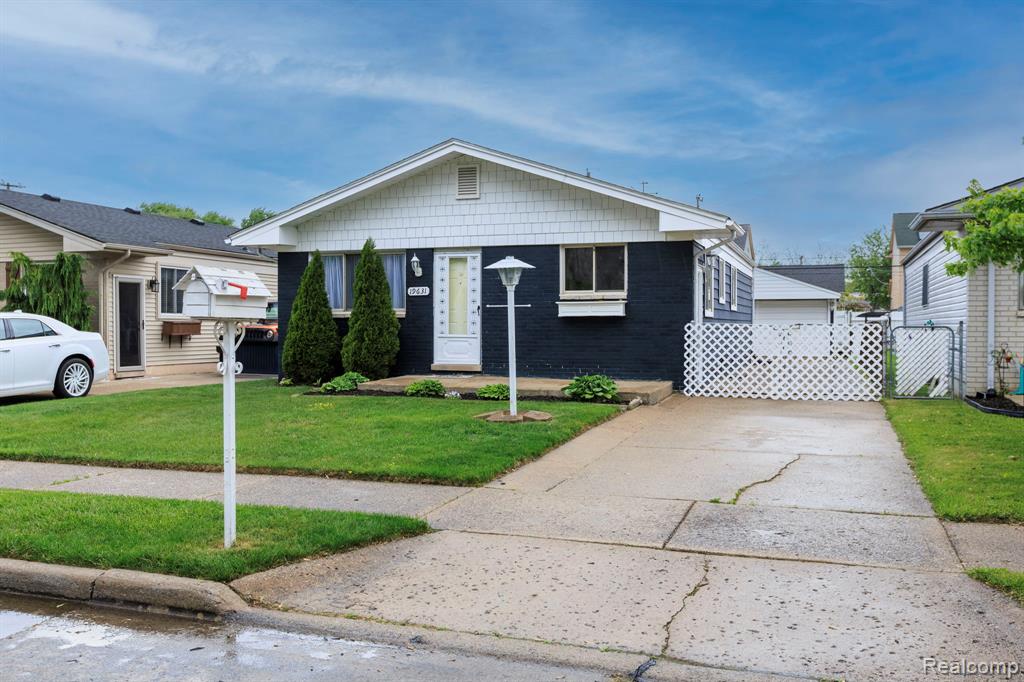 19631 Macel Street, Roseville, MI 48066 — Photo 2