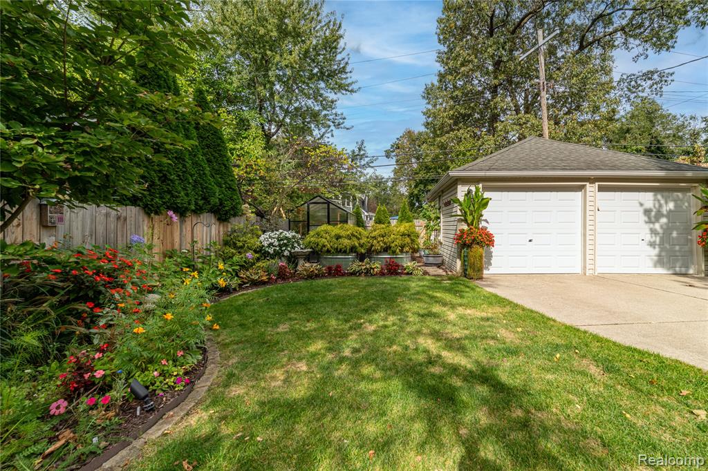 838 W Oakridge Street, Ferndale, MI 48220 — Photo 50