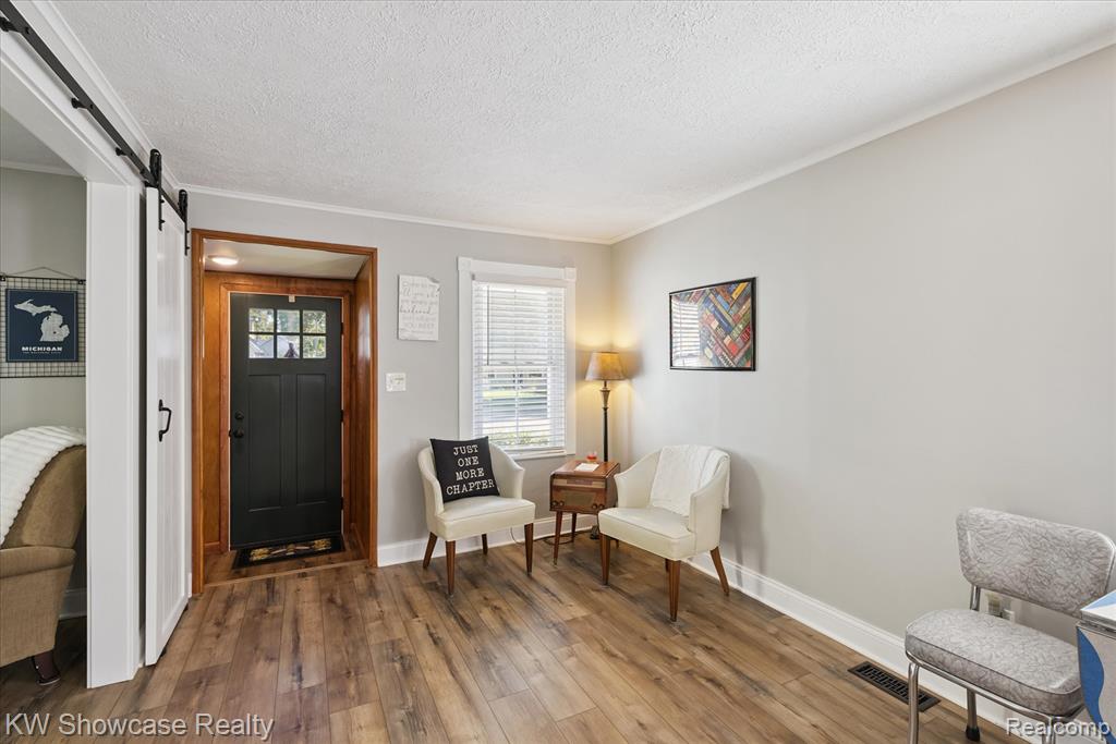 603 W Clinton Street, Howell, MI 48843 — Photo 4