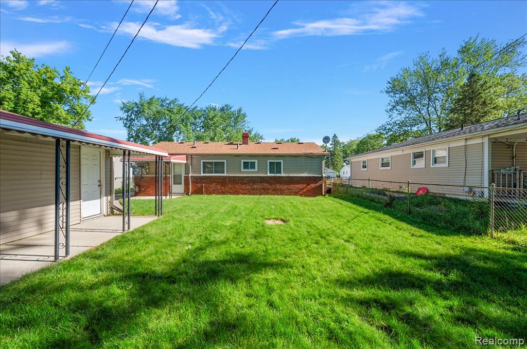 26061 Cameo Court, Madison Heights, MI 48071 — Photo 17