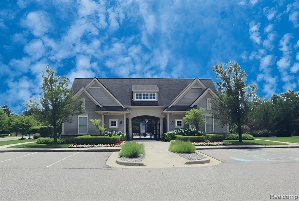 7103 ADDINGTON Drive, Commerce Twp, MI 48390 — Photo 28