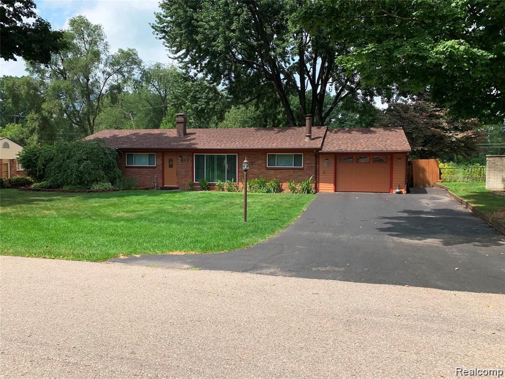 1693 Ashstan Drive, Walled Lake, MI 48390 — front exterior