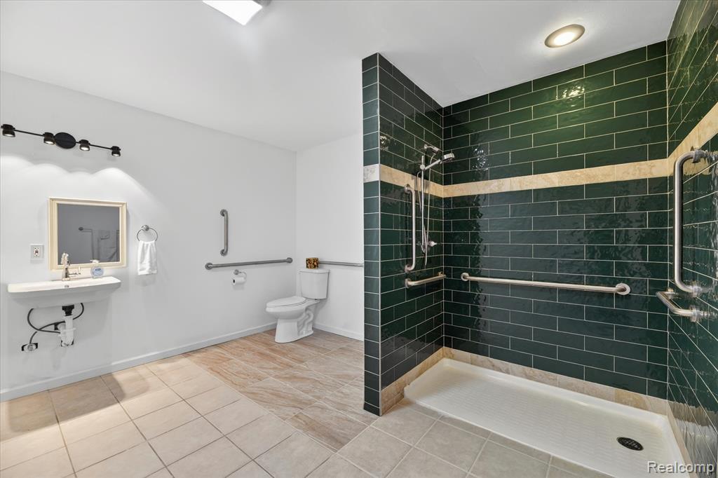 11280 Hegel Road, Goodrich Vlg, MI — Photo 34