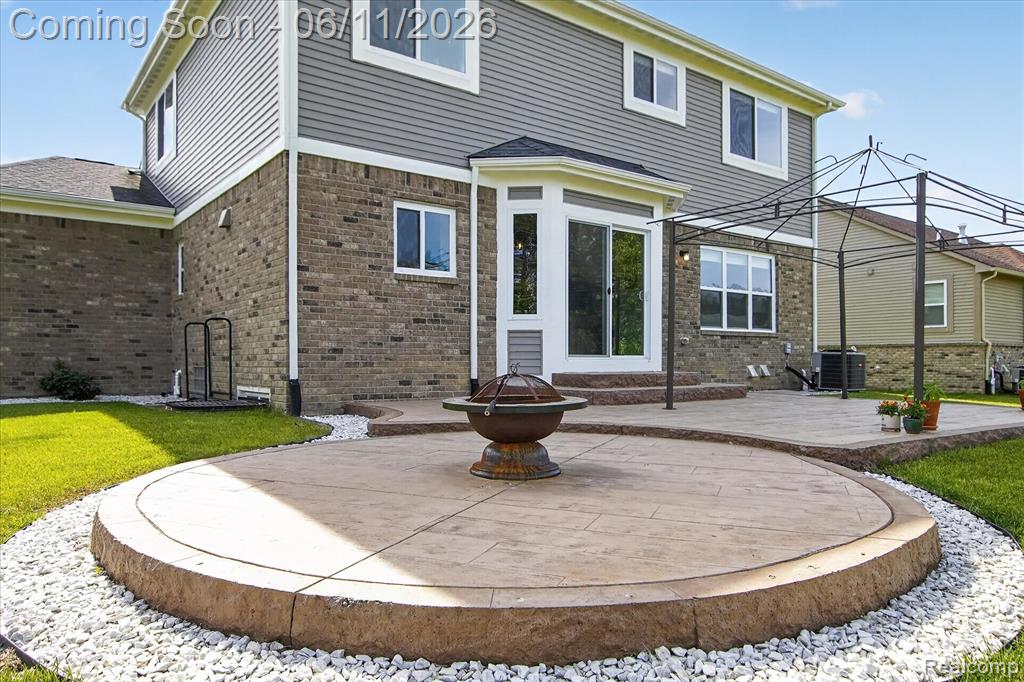 14172 Burlwood Lane, Van Buren, MI 48111 — Photo 34