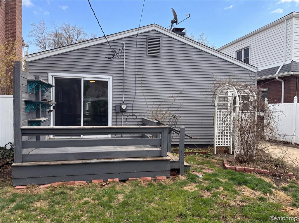 916 Longfellow Avenue, Royal Oak, MI 48067 — Photo 5