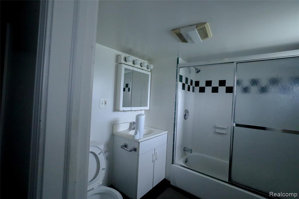 9507 Conant Street, Hamtramck, MI 48212 — Photo 40