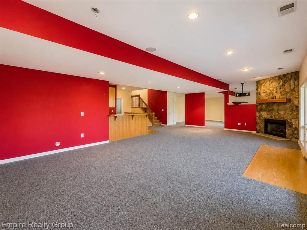 2111 Oak Terrace, Ortonville, MI 48462 — Photo 21