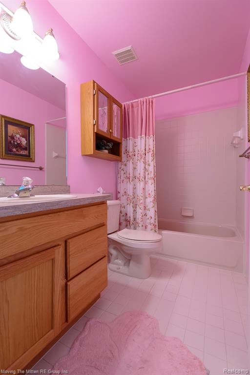 47663 Belmont Drive, Belleville, MI 48111 — Photo 24
