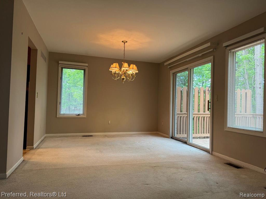 41946 SARATOGA Circle, Canton, MI 48187 — Photo 9