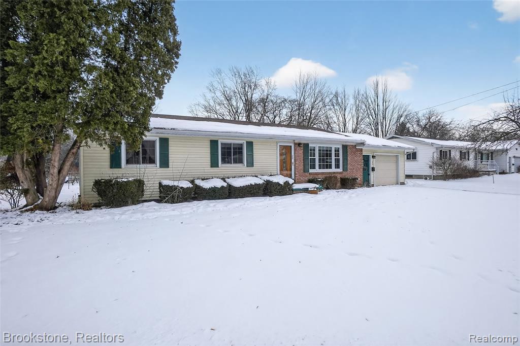 300 N Kibbee Street, MI 48879 — Photo 4