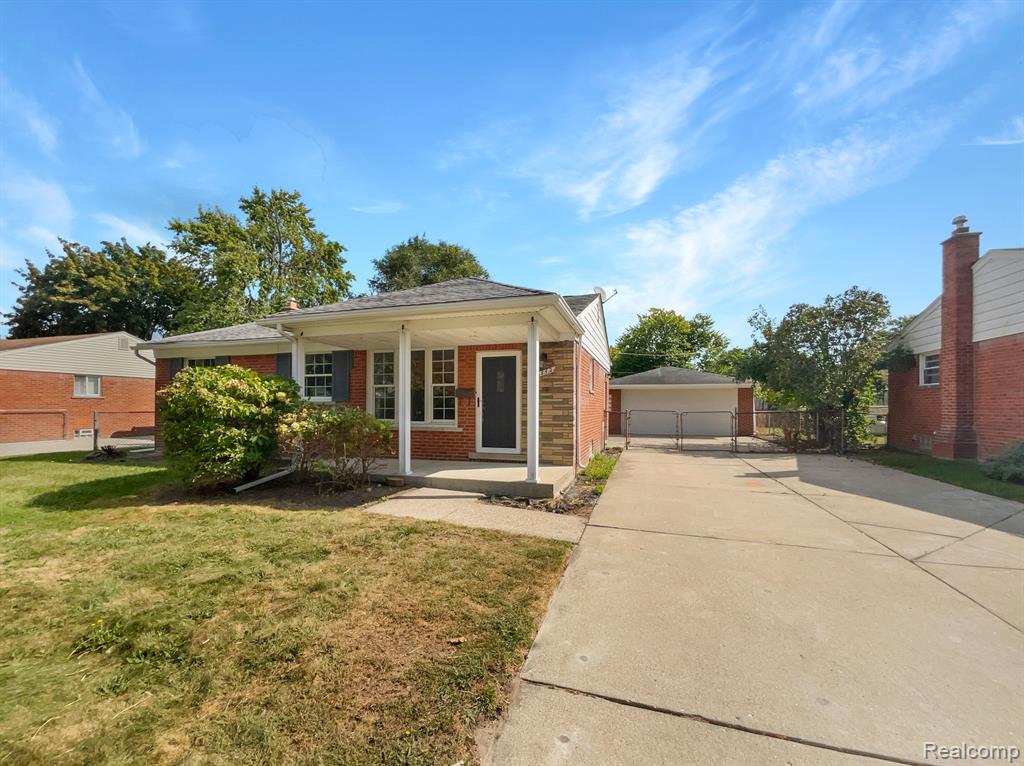 6842 APACHE Trail, Westland, MI — Photo 9