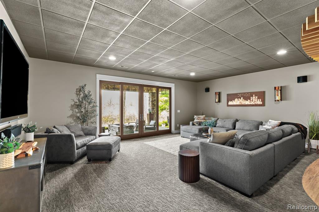 5744 WYNDAM Lane, Brighton, MI 48116 — Photo 29