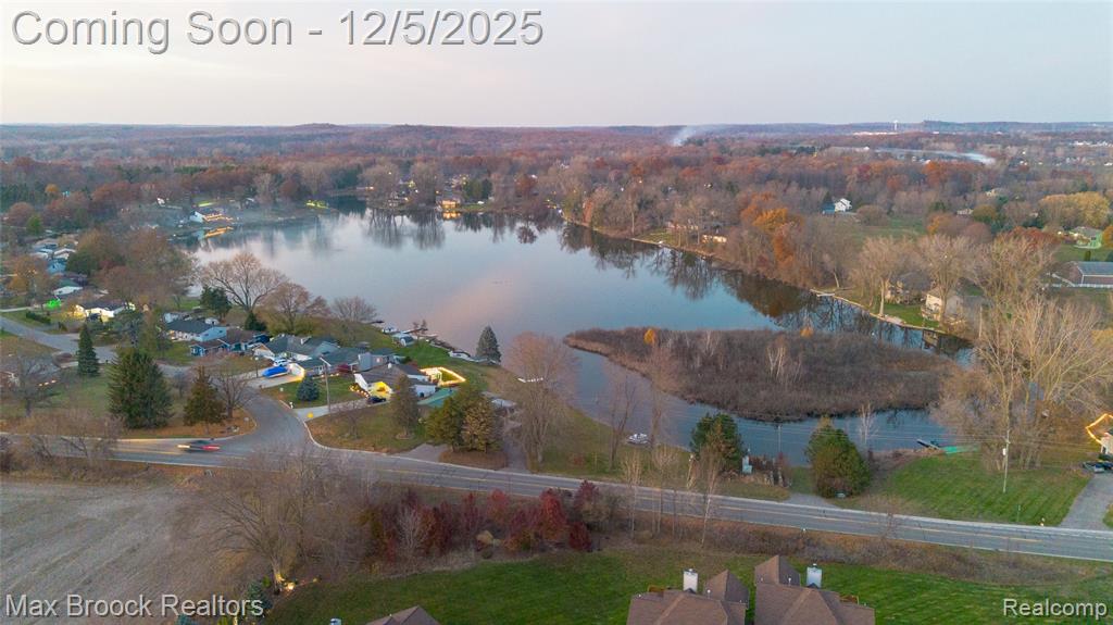 6157 Lochmore Drive, Commerce Twp, MI 48382 — Photo 3