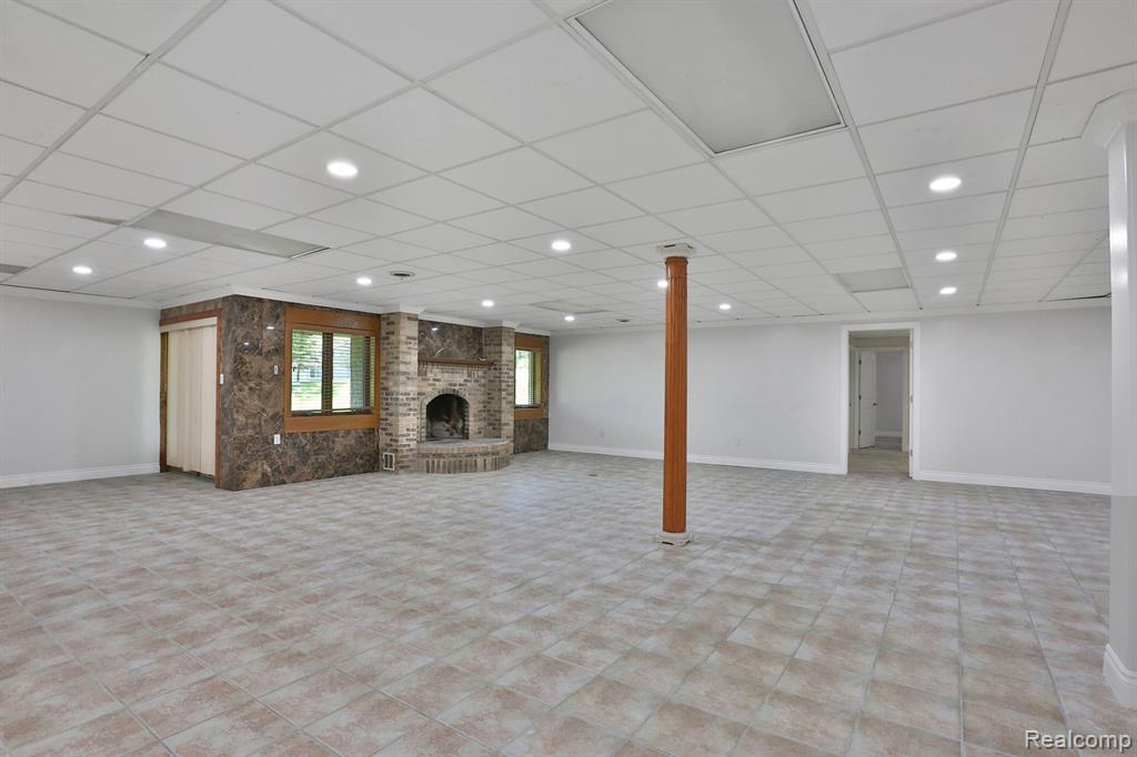 53201 MARANATHA Lane, Wixom, MI 48393 — Photo 26