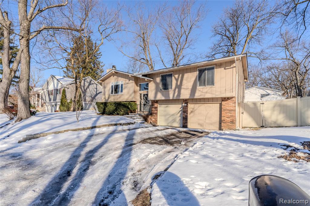 6790 Grassland Avenue, West Bloomfield, MI 48324 — Photo 37