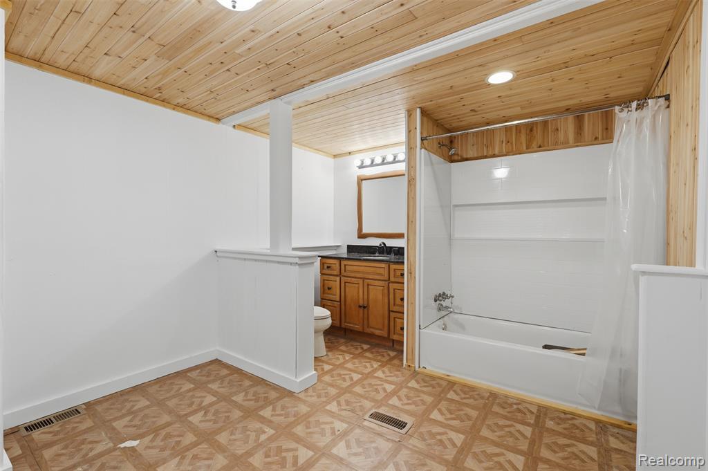 8573 W Lovejoy Road, Byron, MI 48418 — Photo 18