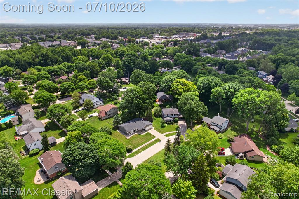 748 Randall Drive, Troy, MI 48085 — Photo 43