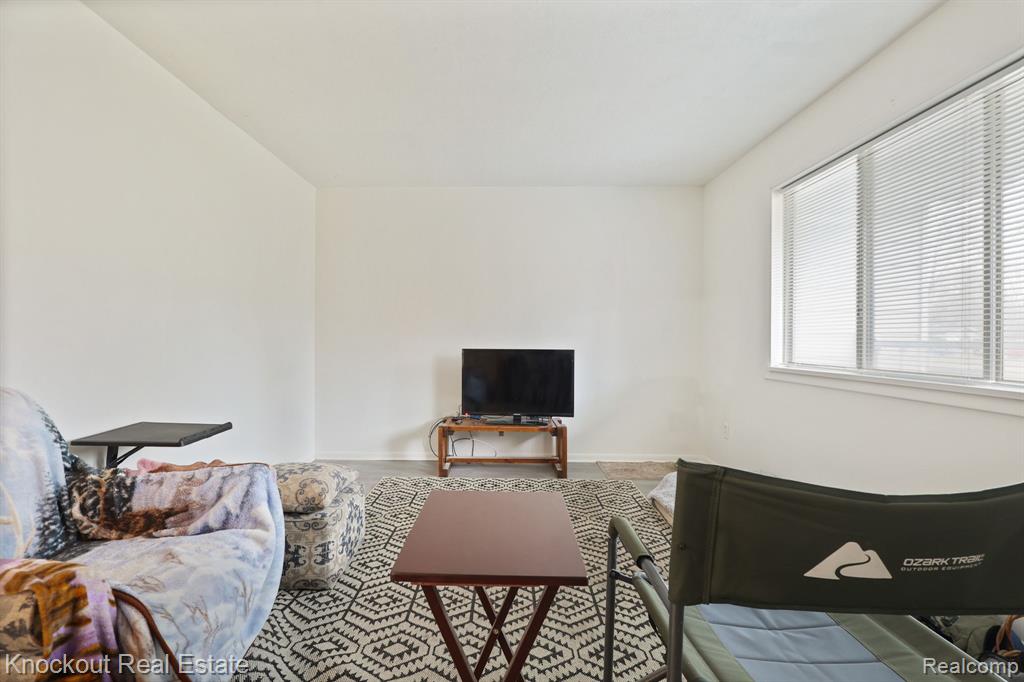 10456 Nichols Road, Montrose, MI 48457 — Photo 9