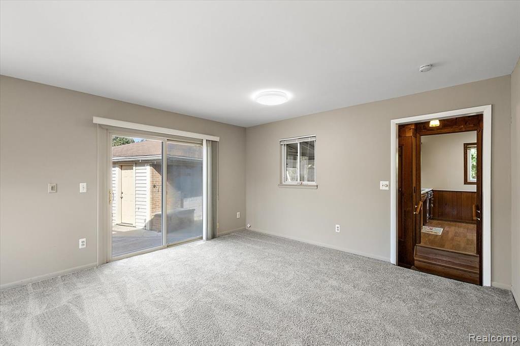 8628 Strom Drive, Sterling Heights, MI 48314 — Photo 17