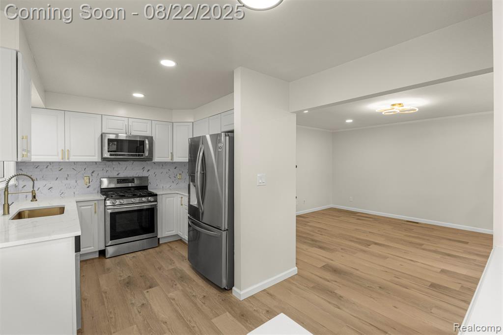 7001 Belton ST Street, Garden City, MI — Photo 10