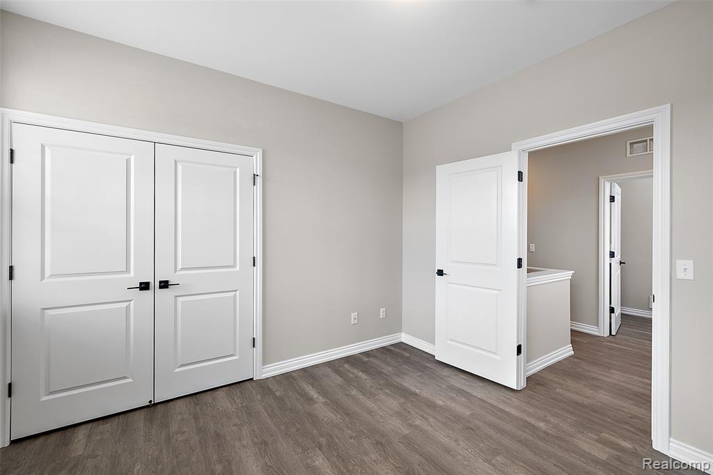 11374 Langfeld Spur, Brighton, MI, 48116