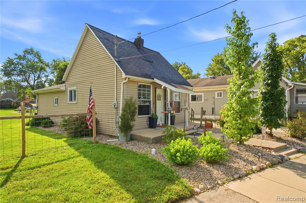 2308 Rheamount Avenue, Lansing, MI 48906