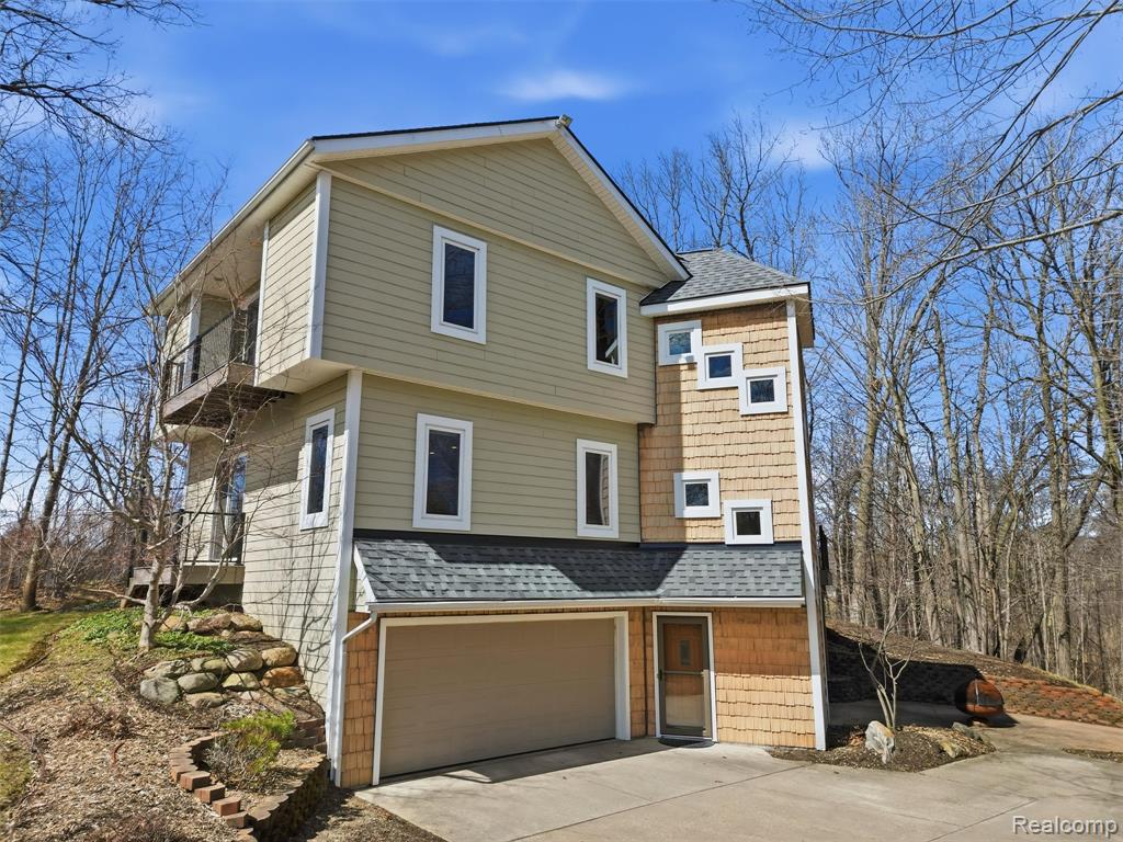 7845 Sleepy Hollow Drive, Northville, MI 48168 — Photo 2