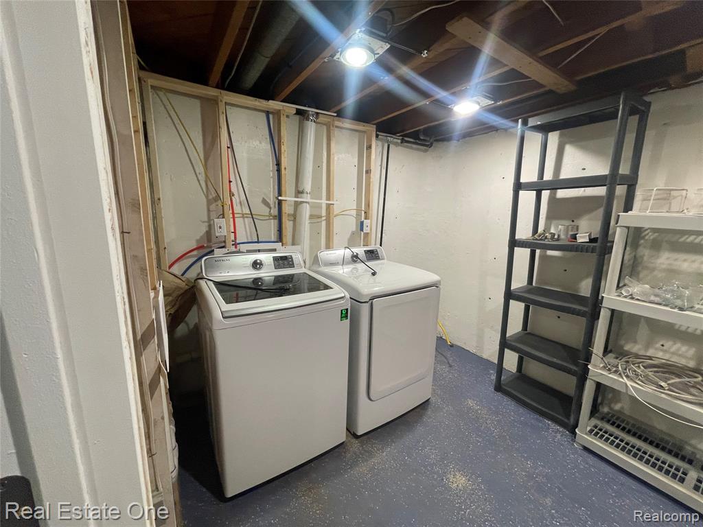 8232 Bailey Street, Taylor, MI 48180 — Photo 15