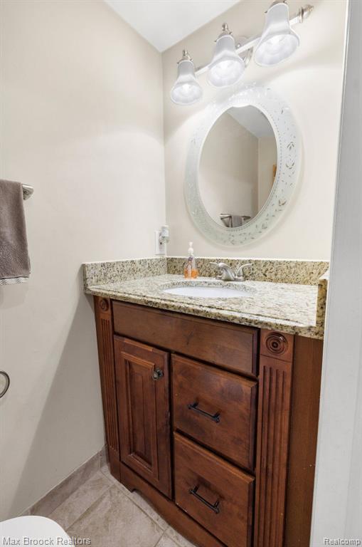 31162 Country Way, Farmington Hills, MI 48331 — Photo 17