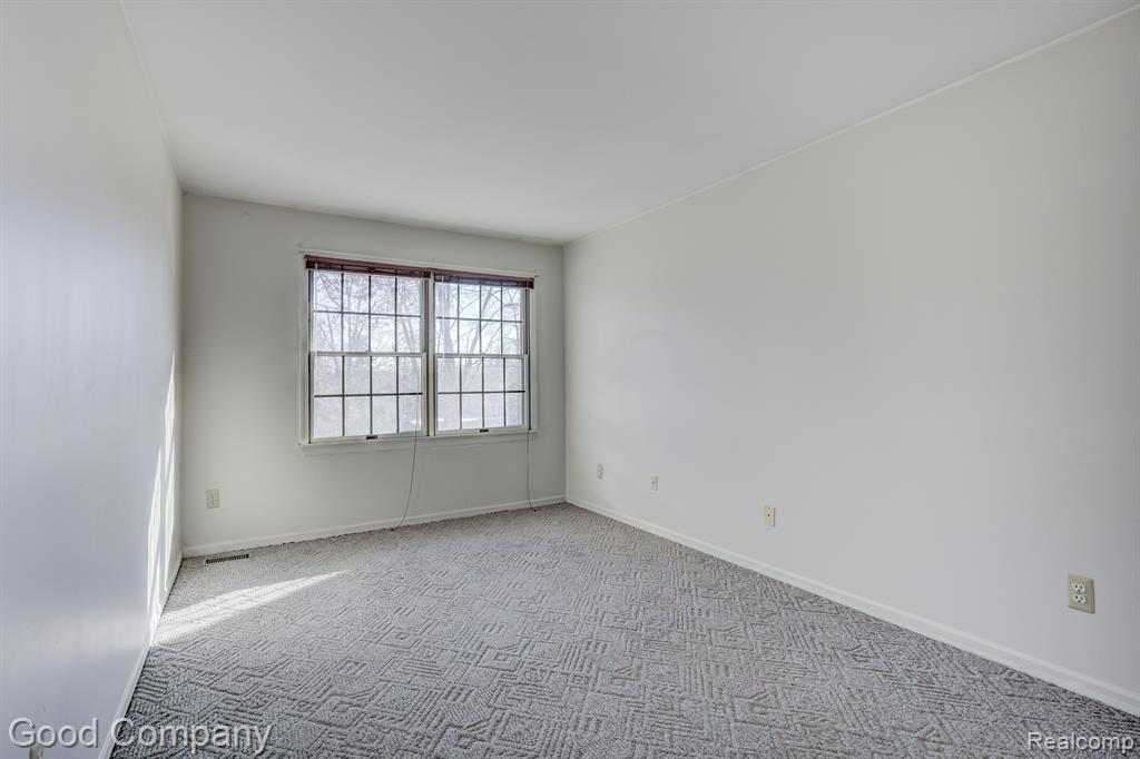 45293 HORSESHOE Circle, Canton, MI 48187 — Photo 32