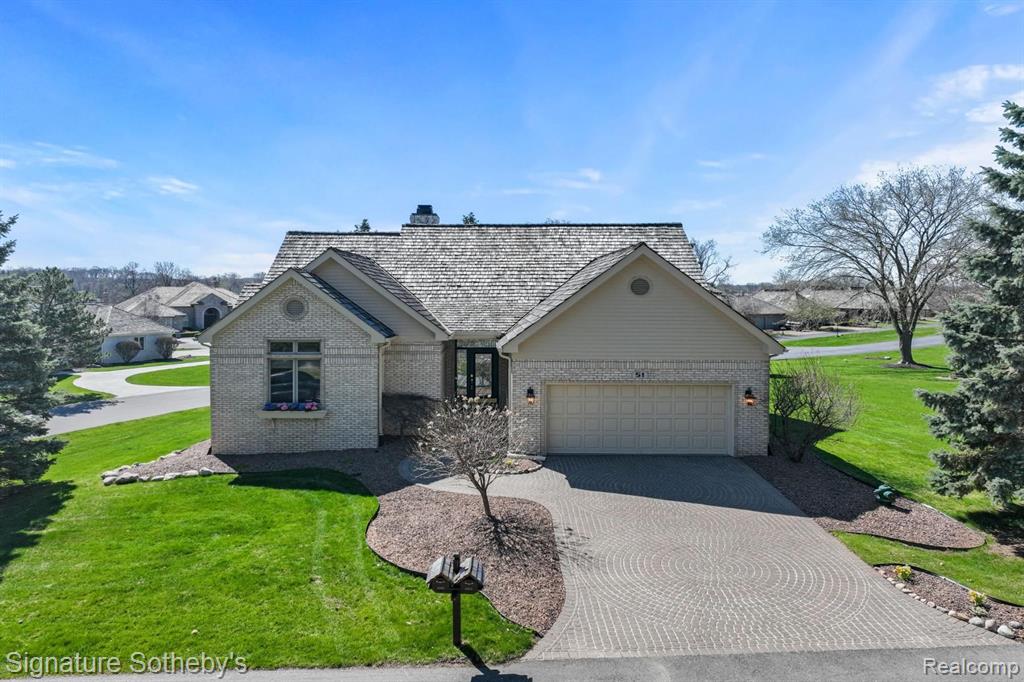 51 CHATEAUX DU LAC, Fenton, MI 48430 — Photo 43