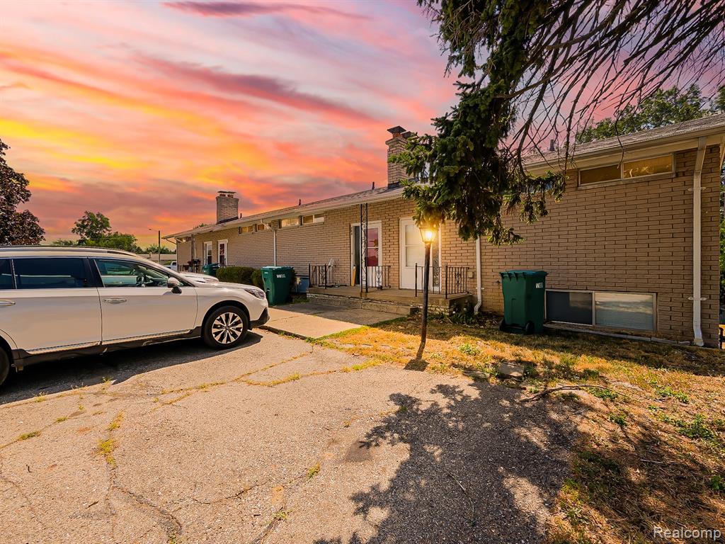 162 Summit View Court, White Lake, MI