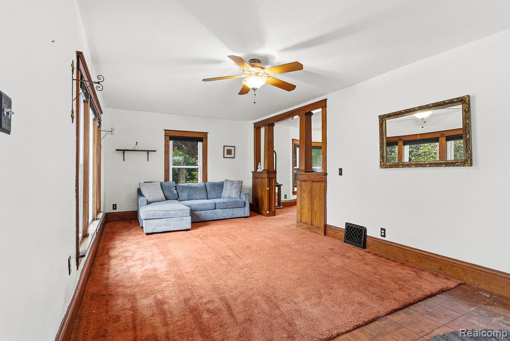 305 N Almont Avenue, Imlay City, MI 48444 — Photo 8