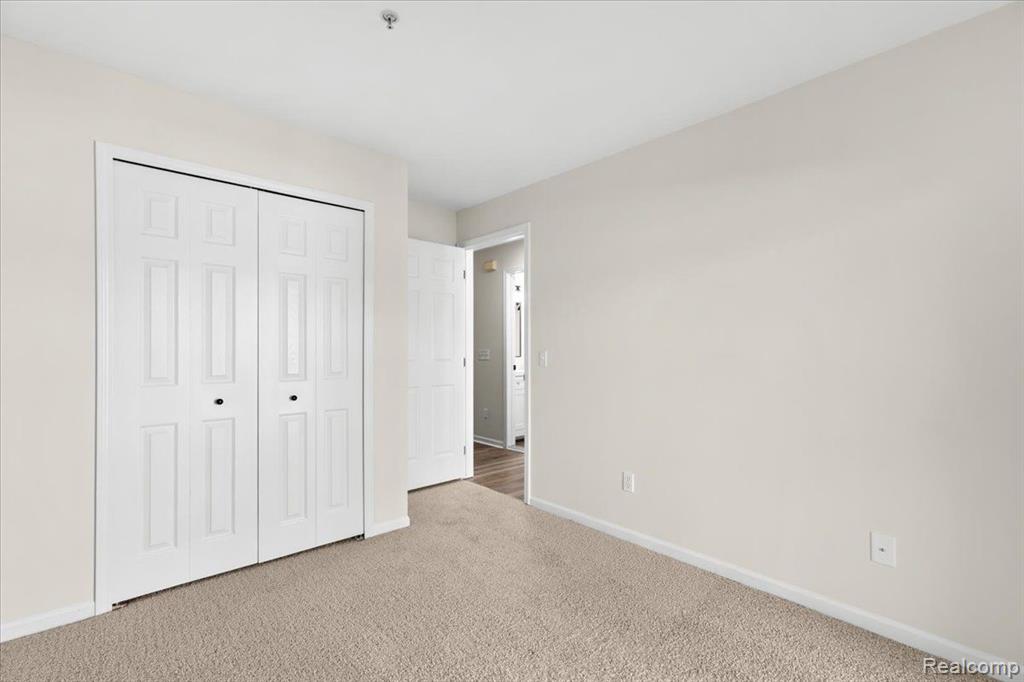 1664 CAMPAU FARMS Circle, 81-17, Detroit, MI 48207 — Photo 18