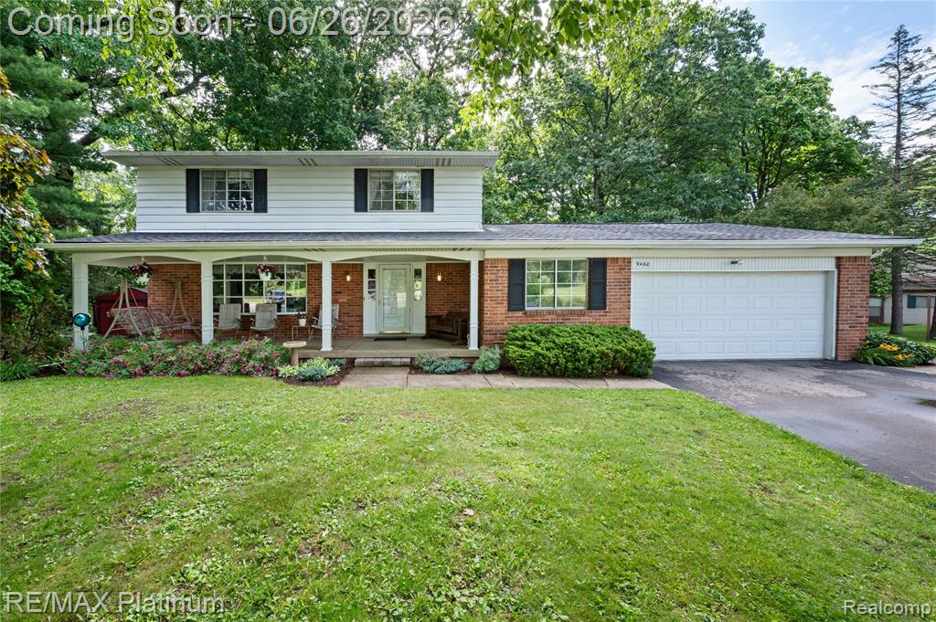 9460 Deer Park Court, Fenton, MI 48430 — front exterior
